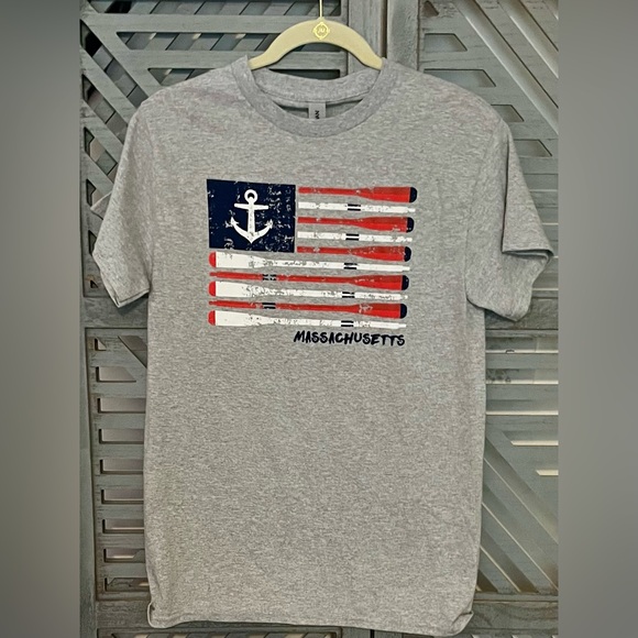 2 Gildan Massachusetts Heavy Cotton T-shirts Size S - Picture 5 of 11